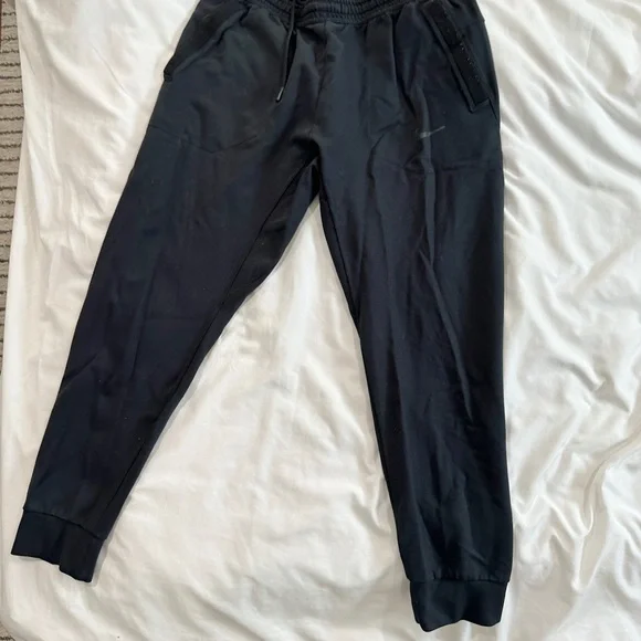 Nike Men’s Black Athletic Jogger Pants - Picture 2 of 5